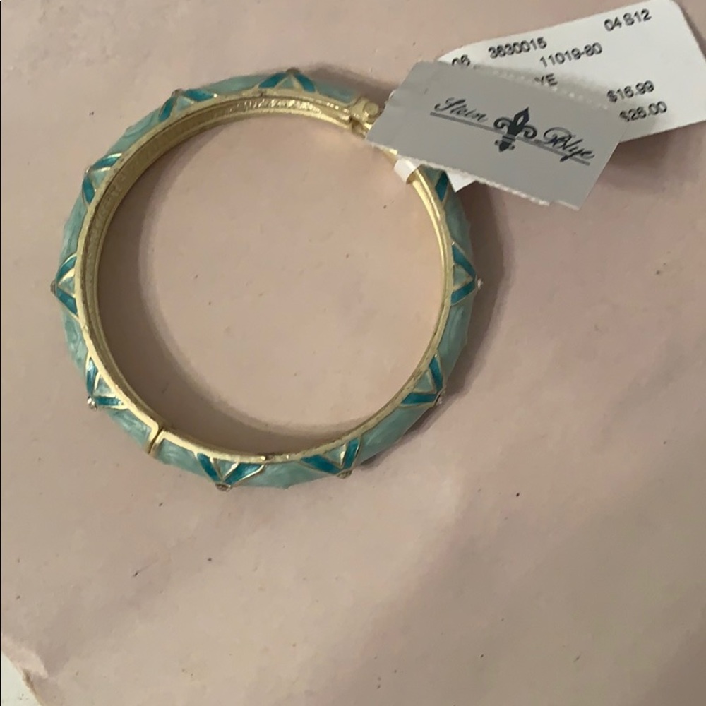 Stein & Blye enamel green hinged bracelet
